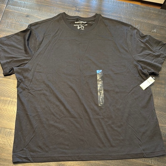 💥NWT Banana Republic Black T-Shirt Short Sleeve Men Size 2XL - Picture 1 of 5